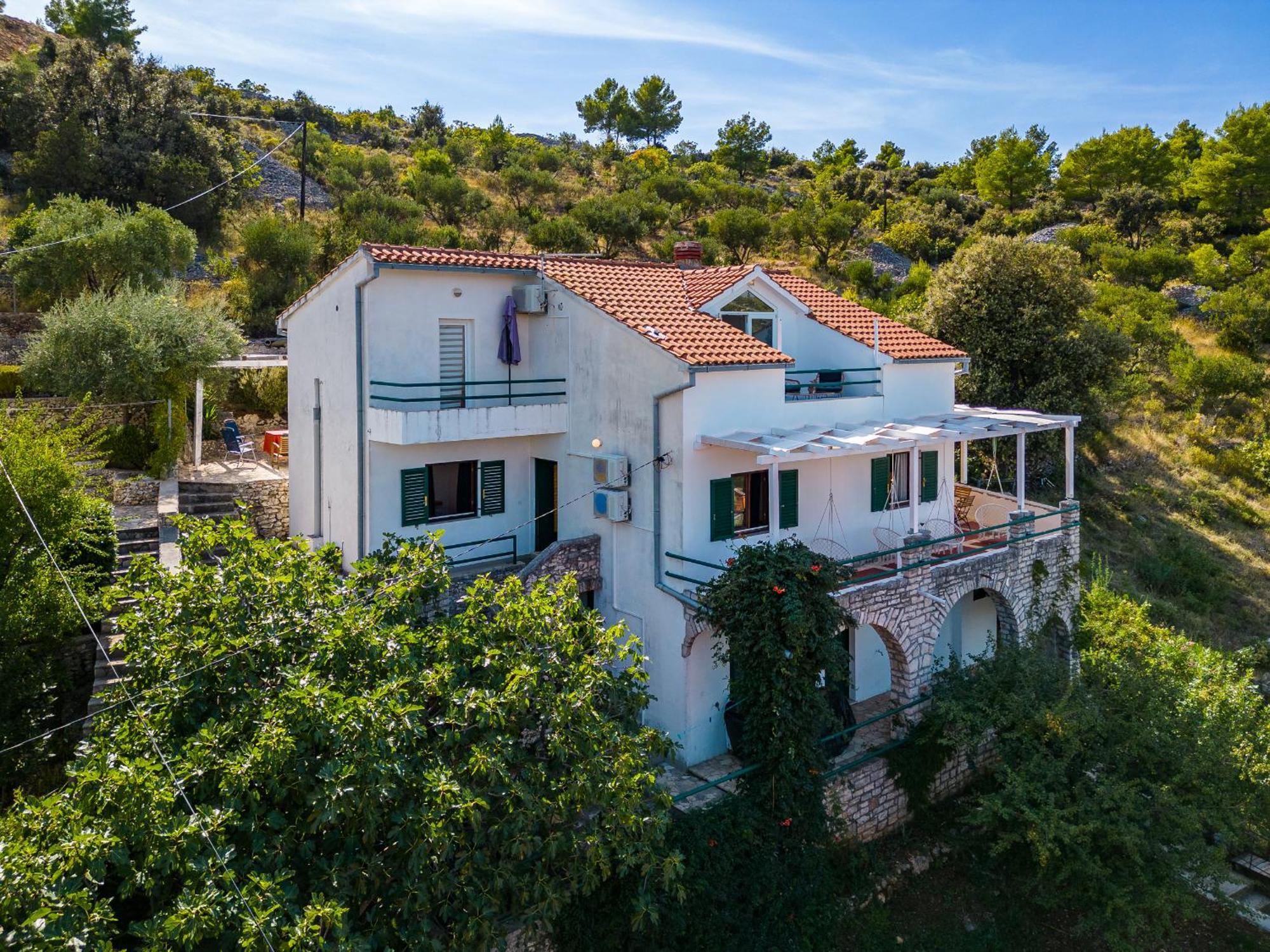 Bobovisca Vila Tudor מראה חיצוני תמונה